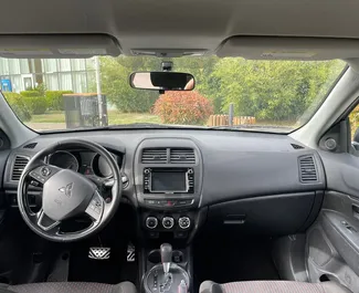 무제한의 주행 제한이 있는 트빌리시에서에서 대여 가능한 Mitsubishi Outlander Sport 2019.