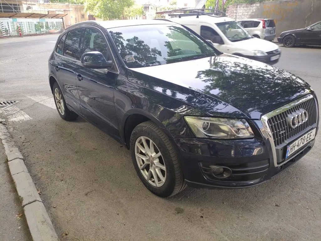 Аренда Audi Q5 #9838 в Тбилиси, Грузия ➤ TakeCars.com