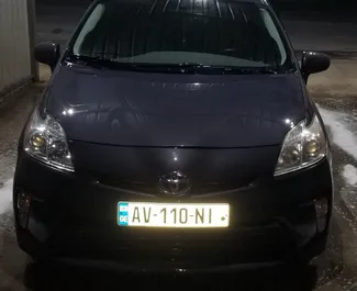 Прокат машины Toyota Prius №10146 (Автомат) в Кутаиси, с двигателем 1,8л. Гибрид ➤ Напрямую от Дима в Грузии.