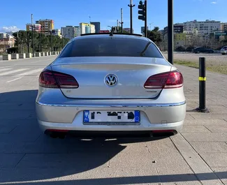 Volkswagen Passat-CC 2013 location de voiture en Albanie, avec ✓ Diesel carburant et 120 chevaux ➤ À partir de 35 EUR par jour.