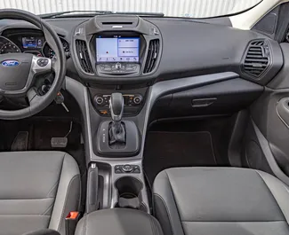 Bilutleie av Ford Escape 2016 i i Georgia, inkluderer ✓ Bensin drivstoff og 240 hestekrefter ➤ Starter fra 120 GEL per dag.