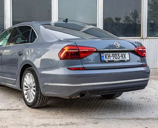 Ενοικίαση αυτοκινήτου Volkswagen Passat #9814 με κιβώτιο ταχυτήτων Αυτόματο στην Τιφλίδα, εξοπλισμένο με κινητήρα 2,5L ➤ Από Τζούλια στη Γεωργία.