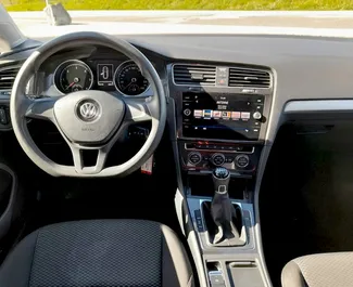 Κινητήρας Ντίζελ 1,6L του Volkswagen Golf Variant 2018 για ενοικίαση στην Πράγα.