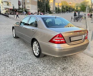 إيجار Mercedes-Benz C-Class. سيارة الراحة, بريميوم للإيجار في في ألبانيا ✓ إيداع 100 EUR ✓ خيارات التأمين TPL, إف دي دبليو, في الخارج.