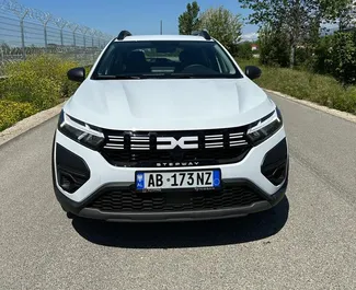 Automobilio nuoma Dacia Sandero Stepway #10105 su Rankinis pavarų dėže Tiranos oro uoste, aprūpintas 1,0L varikliu ➤ Iš Marenglen Albanijoje.