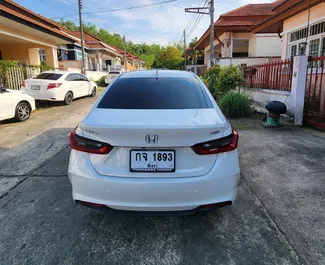 Aluguel de Carro Honda City #9925 com transmissão Automático no aeroporto de Phuket, equipado com motor 1,0L ➤ De Júlia na Tailândia.