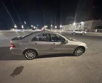 Aluguel de Carro Mercedes-Benz C-Class #10082 com transmissão Automático no aeroporto de Tirana, equipado com motor 1,8L ➤ De Kristi na Albânia.