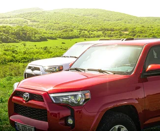 واجهة أمامية لسيارة إيجار Toyota 4 Runner في في تبليسي, جورجيا ✓ رقم السيارة 10062. ✓ ناقل حركة أوتوماتيكي ✓ تقييمات 0.