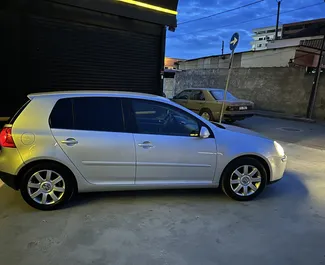 Bilutleie av Volkswagen Golf 5 2008 i i Albania, inkluderer ✓ Diesel drivstoff og 140 hestekrefter ➤ Starter fra 20 EUR per dag.