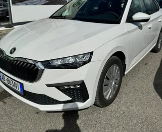 واجهة أمامية لسيارة إيجار Skoda Scala في في تيرانا, ألبانيا ✓ رقم السيارة 9974. ✓ ناقل حركة أوتوماتيكي ✓ تقييمات 0.