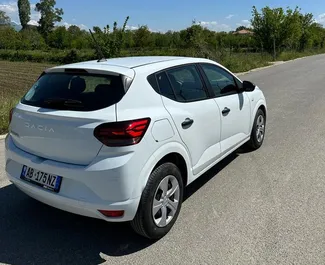 Araç Kiralama Dacia Sandero #10075 Manuel Tiran havaalanında, 1,0L motor ile donatılmış ➤ Marenglen tarafından Arnavutluk'ta.