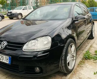 Ενοικίαση αυτοκινήτου Volkswagen Golf 5 #10035 με κιβώτιο ταχυτήτων Αυτόματο στο αεροδρόμιο των Τιράνων, εξοπλισμένο με κινητήρα 2,0L ➤ Από Armand στην Αλβανία.