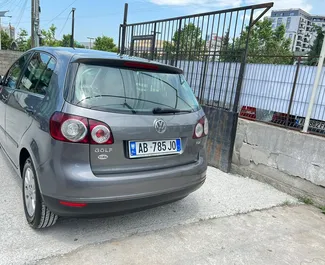 Volkswagen Golf Plus 2006 location de voiture en Albanie, avec ✓ Diesel carburant et 160 chevaux ➤ À partir de 35 EUR par jour.