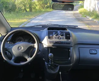 Prenájom auta Mercedes-Benz Vito #10221 s prevodovkou Manuálne v v Budve, vybavené motorom 2,2L ➤ Od Luka v v Čiernej Hore.