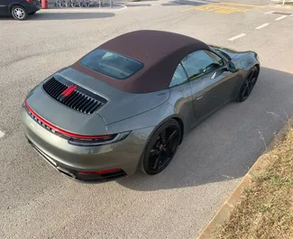 Porsche 911 Carrera Cabrio 대여. 스페인에서에서 대여 가능한 프리미엄, 럭셔리, 카브리오 차량 ✓ 4000 EUR의 보증금 ✓ TPL 보험 옵션.