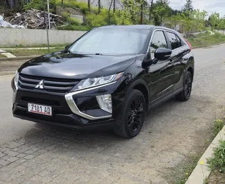 Vista frontal de um aluguel Mitsubishi Eclipse Cross em Tbilisi, Geórgia ✓ Carro #10296. ✓ Transmissão Automático TM ✓ 0 avaliações.