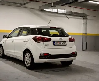 Aluguel de Carro Hyundai i20 #10381 com transmissão Automático em Budva, equipado com motor 1,4L ➤ De Nebojsa no Montenegro.