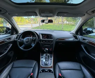 Audi Q5 location. Confort, Premium, Crossover Voiture à louer en Albanie ✓ Dépôt de 150 EUR ✓ RC options d'assurance.