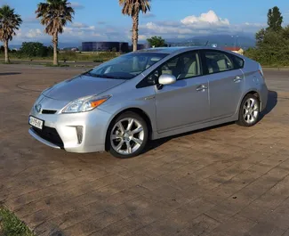 Biludlejning Toyota Prius #10351 Automatisk i Batumi, udstyret med 1,5L motor ➤ Fra Zhenya i Georgien.