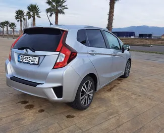 Ενοικίαση αυτοκινήτου Honda Fit #10370 με κιβώτιο ταχυτήτων Αυτόματο στο Μπατούμι, εξοπλισμένο με κινητήρα 1,5L ➤ Από Zhenya στη Γεωργία.