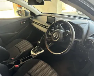 Frontvisning av en leiebil Mazda 2 i Limassol, Kypros ✓ Bil #10323. ✓ Automatisk TM ✓ 0 anmeldelser.