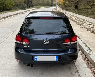 Najem avtomobila Volkswagen Golf 6 #10427 z menjalnikom Samodejno v v Tirani, opremljen z motorjem 1,4L ➤ Od Rei v v Albaniji.