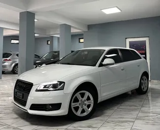 Přední pohled na pronájem Audi A3 v Sarandě, Albánie ✓ Auto č. 6978. ✓ Převodovka Automatické TM ✓ Recenze 1.