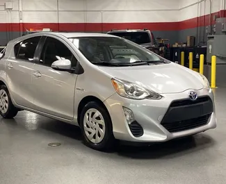 تأجير سيارة Toyota Prius C رقم 10471 بناقل حركة أوتوماتيكي في في تبليسي، مجهزة بمحرك 1,5 لتر ➤ من جوليا في في جورجيا.