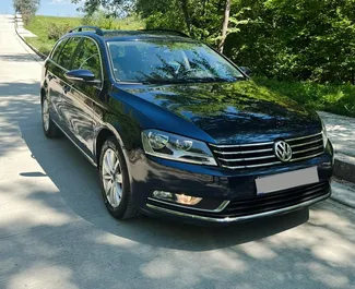 Najem avtomobila Volkswagen Passat Variant 2012 v v Albaniji, z značilnostmi ✓ gorivo Dizel in 140 konjskih moči ➤ Od 45 EUR na dan.