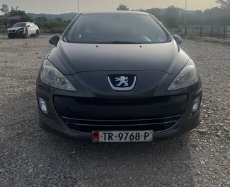 Auto rentimine Peugeot 308 #10443 Automaatne Tirana lennujaamas, varustatud 1,6L mootoriga ➤ Marenglenlt Albaanias.