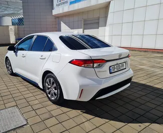 Toyota Corolla Sedan nuoma. Ekonomiškas, Komfortiškas automobilis nuomai Gruzijoje ✓ Depozitas 280 GEL ✓ Draudimo pasirinkimai: TPL, SCDW.