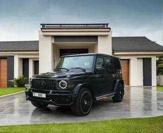 واجهة أمامية لسيارة إيجار Mercedes-Benz G63 AMG في في دبي, الإمارات العربية المتحدة ✓ رقم السيارة 6165. ✓ ناقل حركة أوتوماتيكي ✓ تقييمات 0.