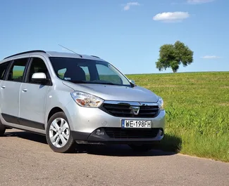 Framvy av en hyrbil Dacia Lodgy i Istanbul, Turkiet ✓ Bil #3184. ✓ Växellåda Manual TM ✓ 0 recensioner.