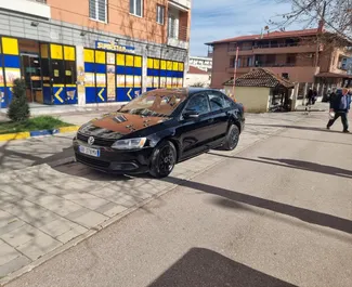 Alquiler de coches Volkswagen Jetta n.º 10596 Automático en Tirana, equipado con motor de 2,5L ➤ De Oltjon en Albania.