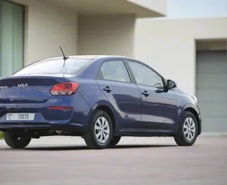 Aluguel de Kia Pegas. Carro Económico para Alugar nos Emirados Árabes Unidos ✓ Depósito de 1500 AED ✓ Opções de seguro: TPL, CDW.