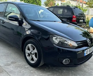 Volkswagen Golf 6 2010 biludlejning i Albanien, med ✓ Benzin brændstof og 120 hestekræfter ➤ Starter fra 23 EUR pr. dag.