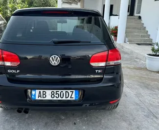 Volkswagen Golf 6 udlejning. Økonomi, Komfort Bil til udlejning i Albanien ✓ Depositum på 100 EUR ✓ TPL, FDW, I udlandet forsikringsmuligheder.