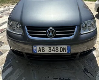 Bilutleie Volkswagen Touran #10676 med Automatisk i Durres, utstyrt med 2,0L-motor ➤ Fra Emanuel i Albania.