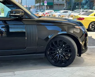 Najem avtomobila Land Rover Range Rover 2019 v v Gruziji, z značilnostmi ✓ gorivo Dizel in 256 konjskih moči ➤ Od 517 GEL na dan.