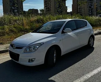 Hyundai i30 2008 biludlejning i Albanien, med ✓ Diesel brændstof og 113 hestekræfter ➤ Starter fra 20 EUR pr. dag.