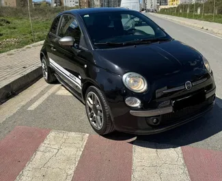 Frontvisning av en leiebil Fiat 500 i Tirana, Albania ✓ Bil #10558. ✓ Manuell TM ✓ 1 anmeldelser.