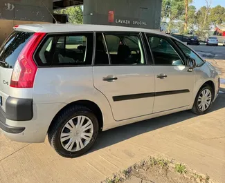 Pronájem auta Citroen C4 Grand Picasso 2010 v Albánii, s palivem Diesel a výkonem 120 koní ➤ Cena od 35 EUR za den.