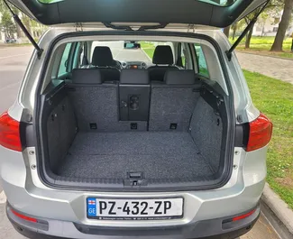 Volkswagen Tiguan 2012 med Firehjulsdrift-system, tilgjengelig i Kutaisi.