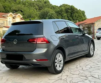 Alquiler de Volkswagen Golf 7. Coche Economía, Confort para alquilar en Montenegro ✓ Depósito de 150 EUR ✓ opciones de seguro TPL.