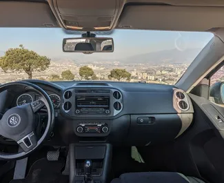 إيجار Volkswagen Tiguan. سيارة الراحة, كروس أوفر للإيجار في في جورجيا ✓ بدون إيداع ✓ خيارات التأمين TPL, CDW, إف دي دبليو, الركاب.