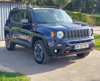 Jeep Renegade 2019 automobilio nuoma Gruzijoje, savybės ✓ Benzinas degalai ir 180 arklio galios ➤ Nuo 110 GEL per dieną.