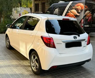 Biluthyrning Toyota Yaris #10742 med Automatisk i Barcelona, utrustad med 1,6L motor ➤ Från Sergei i Spanien.