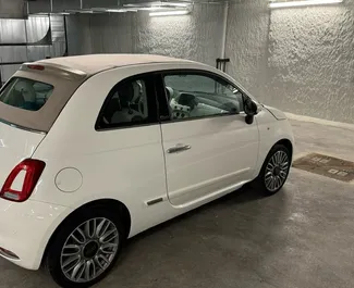 Fiat 500 Cabrioのレンタル。スペインにてでの経済, 快適さ, カブリオカーレンタル ✓ 預金400 EUR ✓ TPL, 盗難, 海外の保険オプション付き。