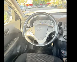 Hyundai i30 2010 在 在都拉斯 可租赁，具有 unlimited 里程限制。