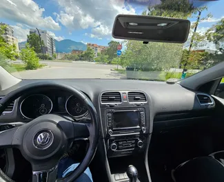 Uthyrning av Volkswagen Golf 6. Ekonomi, Komfort bil för uthyrning i Albanien ✓ Deposition 200 EUR ✓ Försäkringsalternativ: CDW, SCDW, Utomlands.